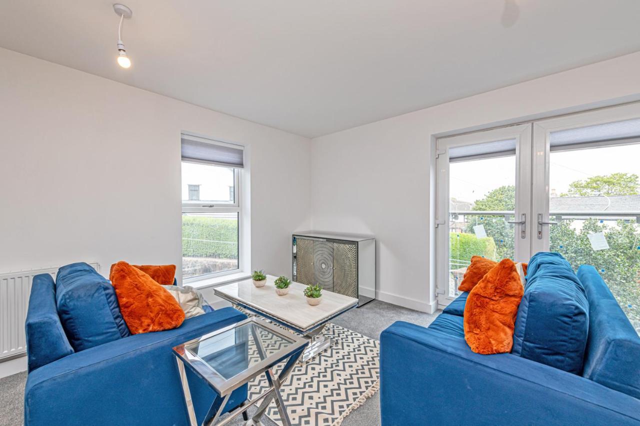 Gospel Heights Luxury Apartments With Parking Хесуол Екстериор снимка