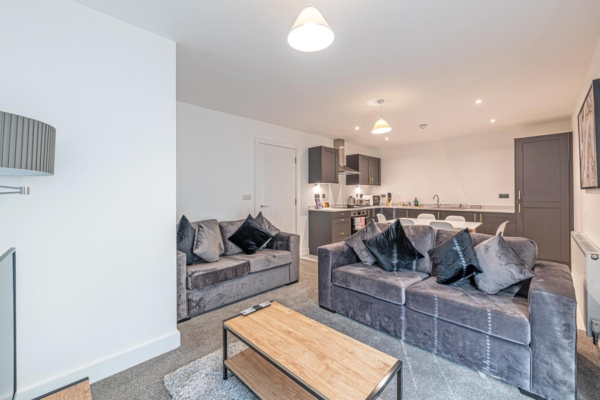 Gospel Heights Luxury Apartments With Parking Хесуол Екстериор снимка
