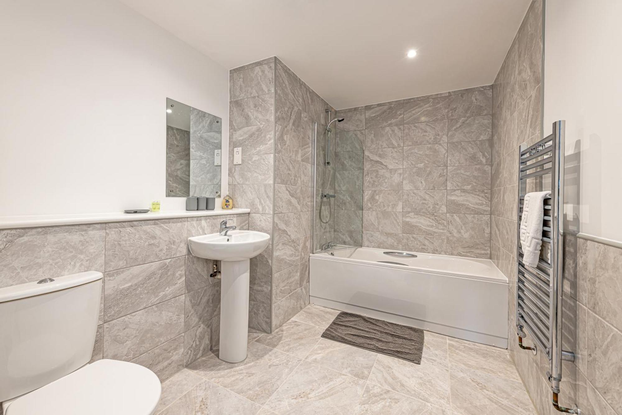 Gospel Heights Luxury Apartments With Parking Хесуол Екстериор снимка